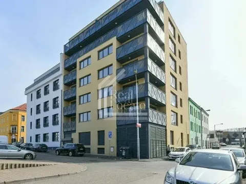Prodej bytu 2+kk, Praha - Vysočany, V Předním Hloubětíně, 57 m2