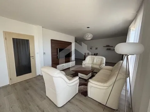 Pronájem bytu 2+kk, Třeboň - Třeboň II, Dukelská, 75 m2