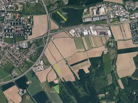 Prodej pole, Otrokovice, 33812 m2