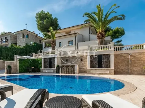 Prodej vily, Peguera, Španělsko, 520 m2