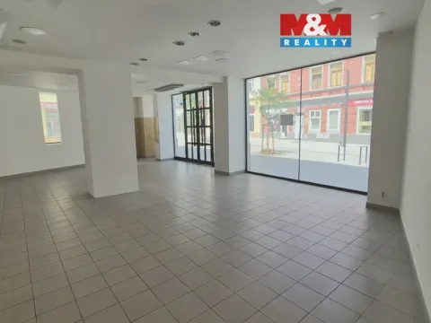 Pronájem obchodního prostoru, Kladno, Komenského, 121 m2