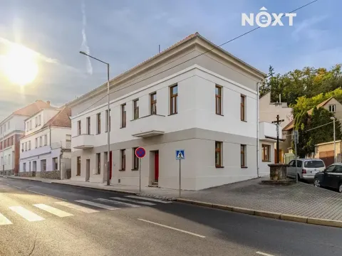 Prodej bytu 2+kk, Praha - Zbraslav, Elišky Přemyslovny, 39 m2