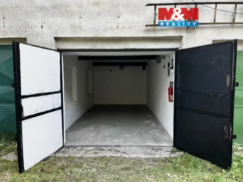 Prodej garáže, Chomutov, Bezručova, 18 m2