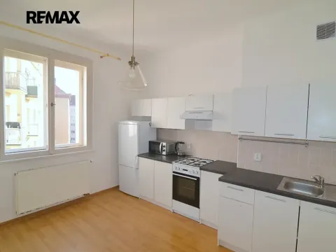 Pronájem bytu 2+1, Praha - Libeň, Pivovarnická, 78 m2