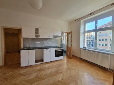 Pronájem bytu 2+kk, Praha - Holešovice, Dělnická, 54 m2