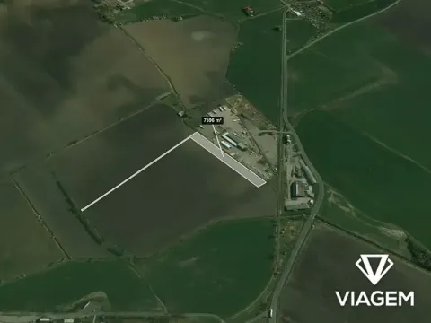 Prodej podílu pole, Vinařice, 2142 m2