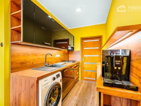 Prodej bytu 3+1, Rožnov pod Radhoštěm, Valašská, 72 m2