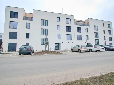 Pronájem bytu 1+kk, Nymburk, K Rusínku, 34 m2