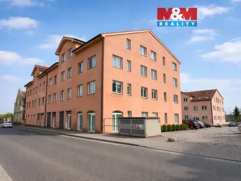 Pronájem bytu 1+kk, Šestajovice, Komenského, 29 m2