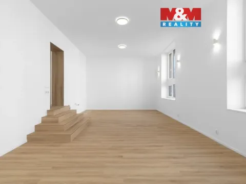 Prodej bytu 2+kk, Ostrava - Přívoz, Orebitská, 80 m2