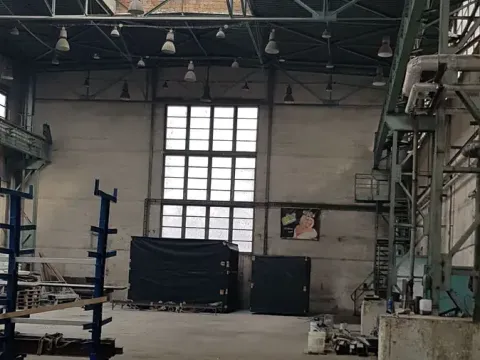 Pronájem výrobních prostor, Znojmo, Dobšická, 905 m2