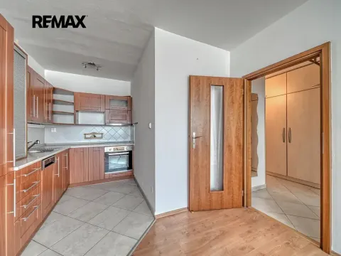 Prodej bytu 2+kk, Poděbrady, V Aleji, 43 m2