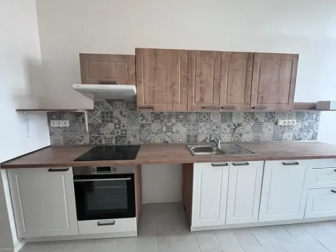 Pronájem bytu 3+1, Praha - Karlín, Sokolovská, 82 m2