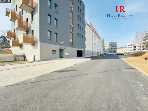 Pronájem garáže, Benešov, Suchánkova, 15 m2