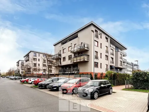 Pronájem bytu 2+kk, Praha - Vysočany, Jana Přibíka, 62 m2