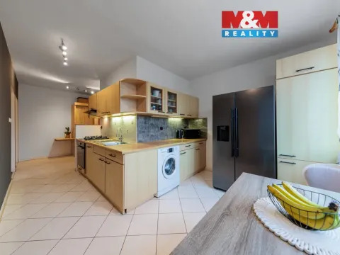 Prodej bytu 3+1, Cheb, Lesní, 63 m2