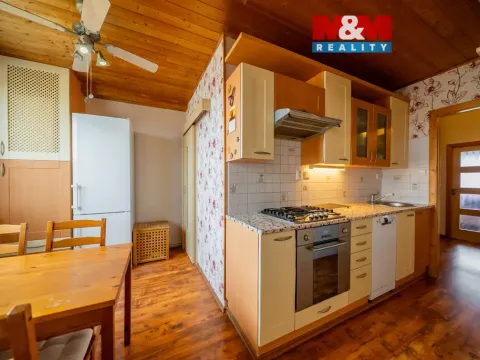 Prodej bytu 3+1, Práče, 75 m2