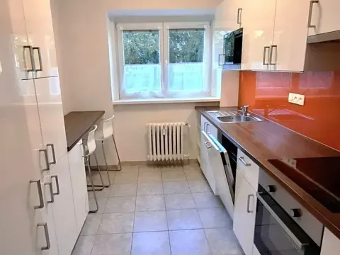 Pronájem bytu 3+1, Praha - Kobylisy, Vršní, 64 m2