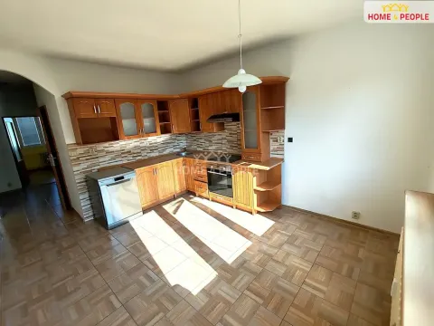 Prodej bytu 3+1, Přeštice, K Cihelně, 86 m2