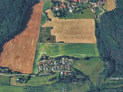 Prodej pole, Lešany, 19116 m2