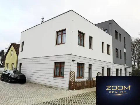 Pronájem bytu 1+kk, Praha - Uhříněves, Bečovská, 25 m2