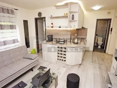 Pronájem bytu 2+kk, Neratovice, 30 m2