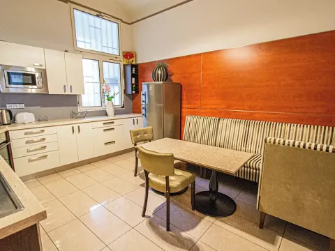 Prodej kanceláře, Praha - Vinohrady, Balbínova, 72 m2