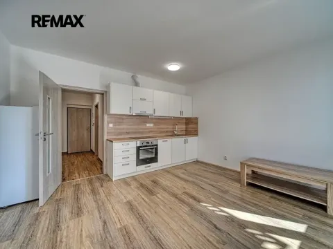 Pronájem bytu 1+kk, Poděbrady, Nerudova, 31 m2
