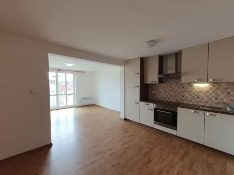 Pronájem bytu 2+kk, Kralupy nad Vltavou, Palackého nám., 54 m2