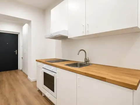 Pronájem bytu 2+kk, Ostrov, Kollárova, 38 m2