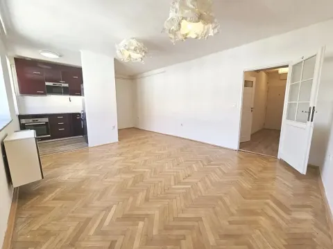 Pronájem bytu 1+kk, Praha - Vinohrady, Šumavská, 36 m2