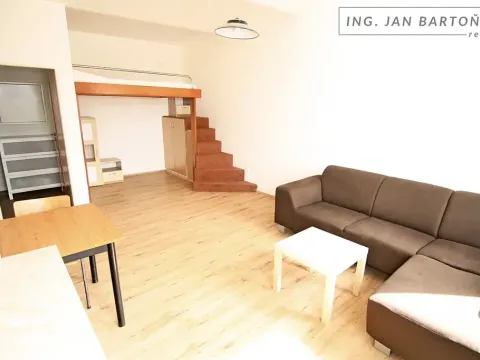 Pronájem bytu 1+kk, Jihlava, Palackého, 35 m2