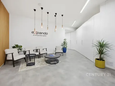 Pronájem kanceláře, Praha - Smíchov, Na Zatlance, 232 m2