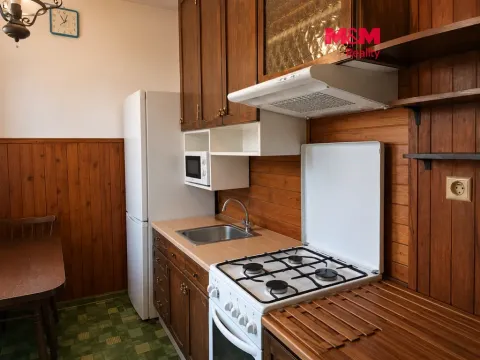 Prodej bytu 3+1, Třinec - Lyžbice, Slezská, 66 m2