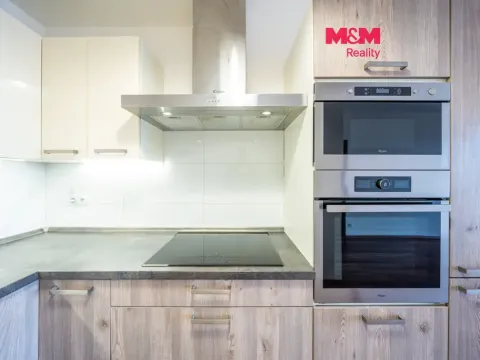 Pronájem bytu 2+kk, Praha - Letňany, Hlučkova, 60 m2
