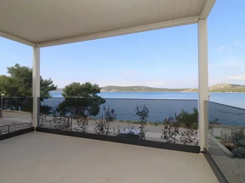 Prodej bytu 4+kk, Šibenik, Chorvatsko, Šparadići, 114 m2