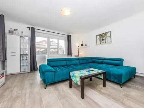Pronájem rodinného domu, Praha - Strašnice, Úvalská, 117 m2