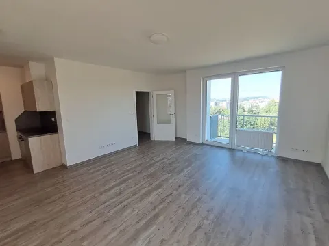 Pronájem bytu 1+kk, Praha - Hloubětín, Za černým mostem, 42 m2