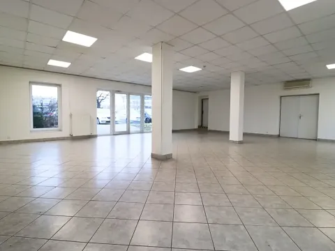 Pronájem obchodního prostoru, Modřice, Brněnská, 158 m2