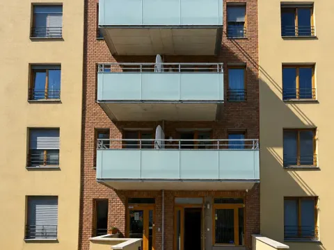 Prodej bytu 2+kk, Praha - Veleslavín, Na okraji, 88 m2