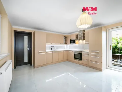 Prodej rodinného domu, Bor, Nádražní, 184 m2