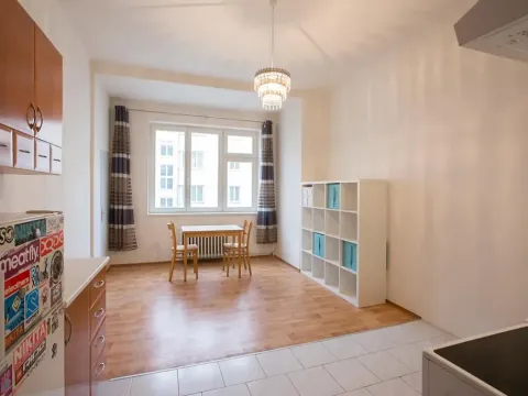 Pronájem bytu 2+kk, Praha - Karlín, Křižíkova, 48 m2