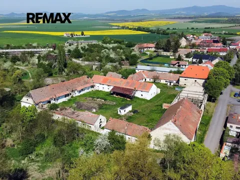 Prodej zemědělského objektu, Počedělice, 2500 m2