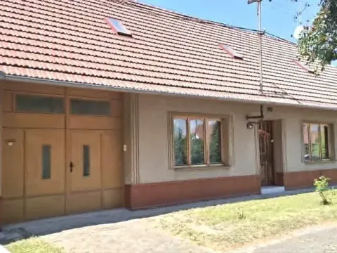 Prodej rodinného domu, Ivaň, 350 m2