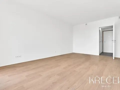 Pronájem bytu 1+kk, Třebíč, Družstevní, 28 m2