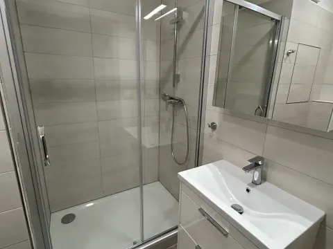 Pronájem bytu 2+kk, České Budějovice, Průběžná, 42 m2