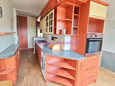 Prodej bytu 4+1, Kadaň, Husova, 78 m2