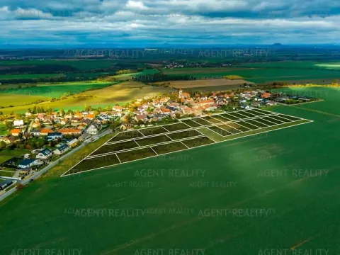 Prodej pozemku pro bydlení, Slaný, 932 m2