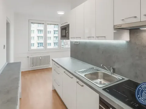 Pronájem bytu 3+1, Jindřichův Hradec, sídliště Vajgar, 72 m2