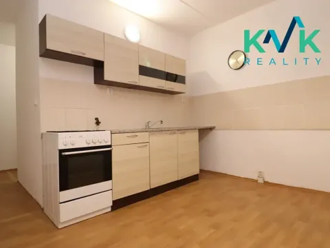 Prodej bytu 3+1, Karlovy Vary, Konečná, 82 m2
